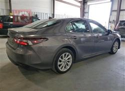 تۆیۆتا کامری